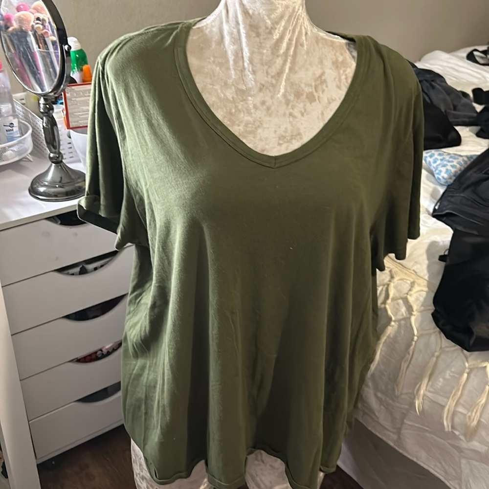 Ava and Viv v neck shirt